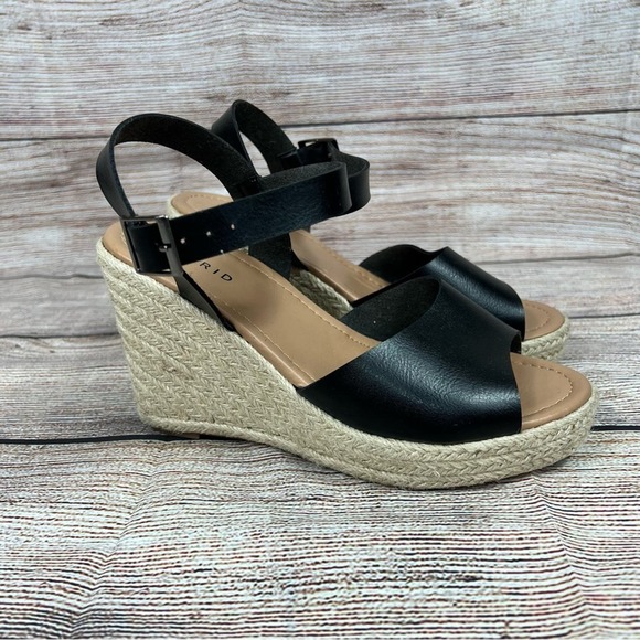 Torrid Raffia Black Faux Leather Open Toed Wrapped Wedge Sandal Size 8.5 - Picture 11 of 12